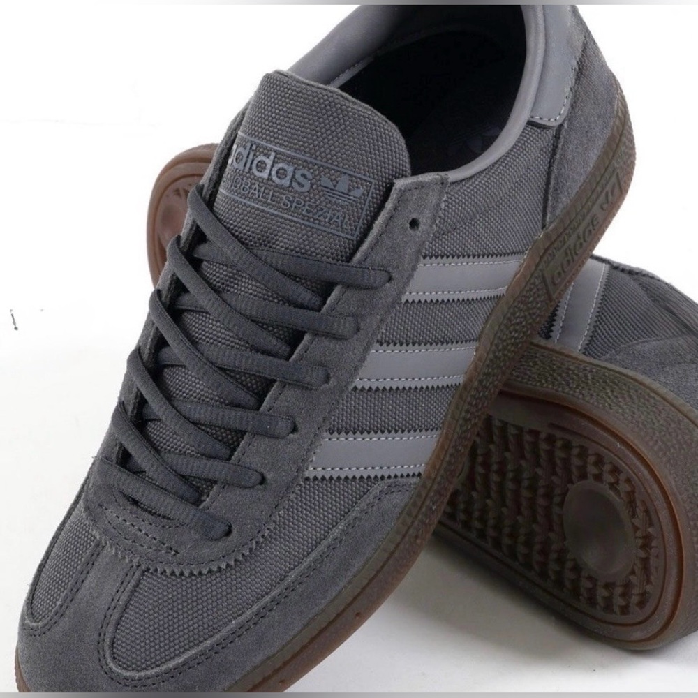 adidas Men’s Gray Trainers with Gum Sole